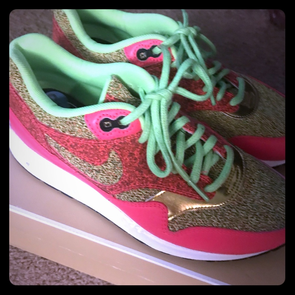 Nike Eye Candy Tennis Shoes